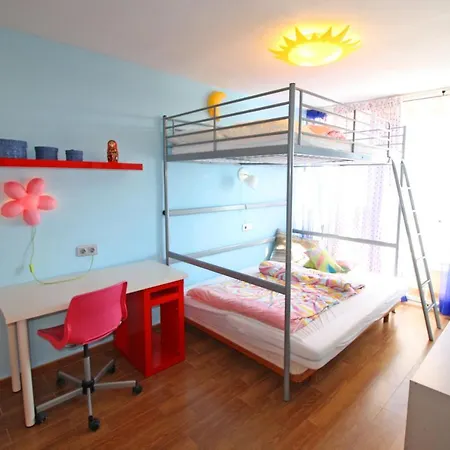 La Reina Costa Appartement *